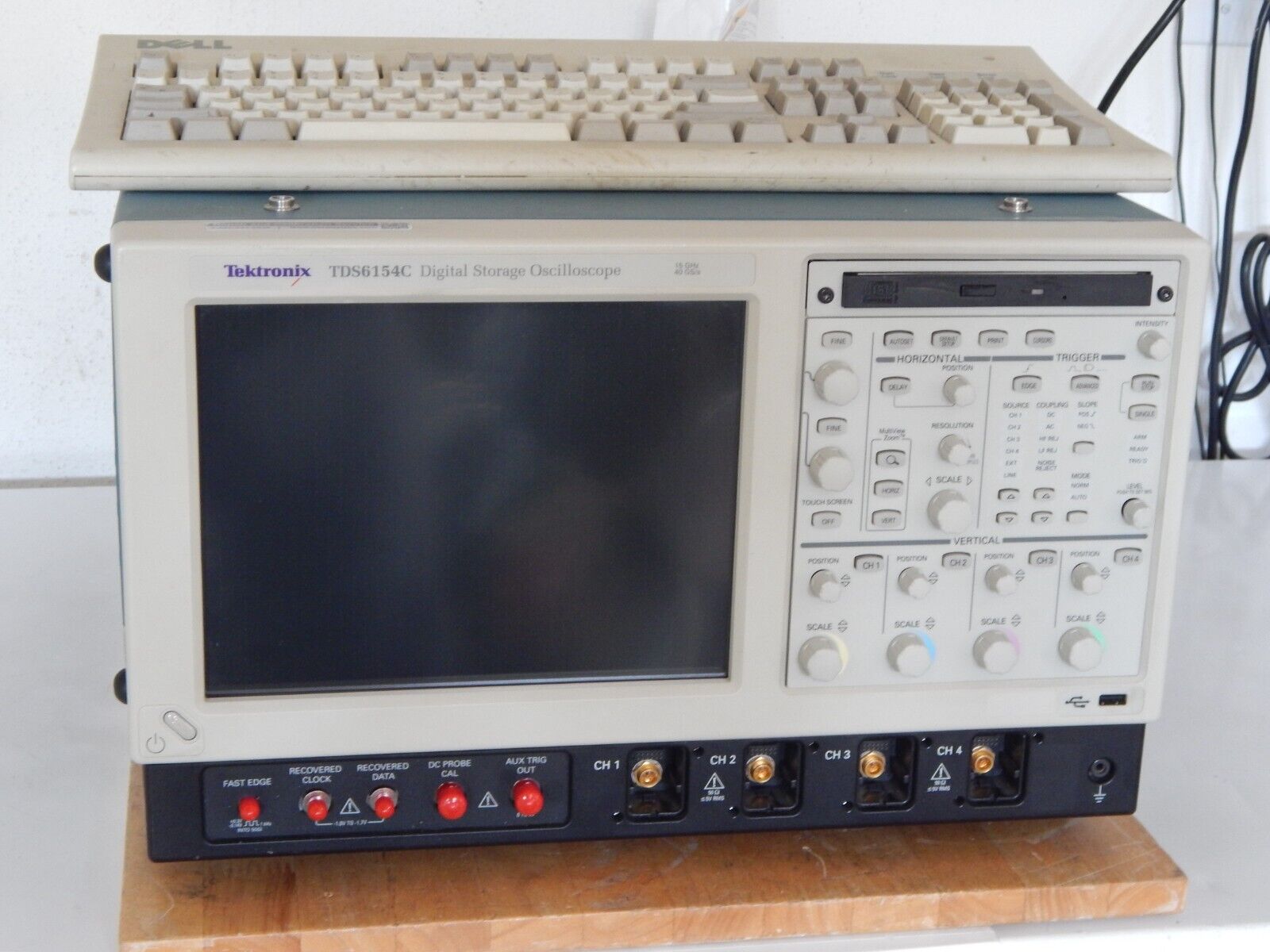 TDS6154C 15GHz 40GS/s 8 Options, NIST calibration TDS6154C 15GHz 40GS/s 8 Options, NIST calibration